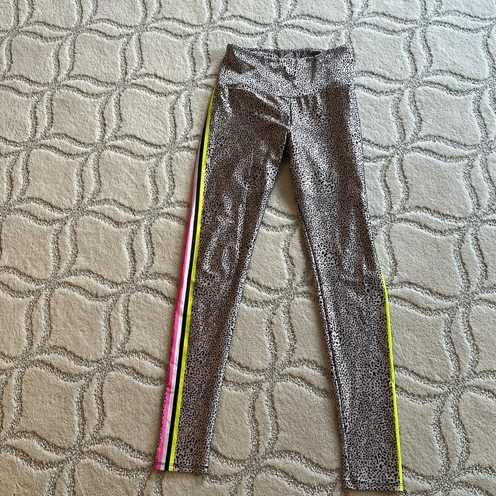 Goldsheep Leggings Cheetah High Rise Neon Stripe Medium